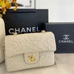 Chanel bag k( W)
