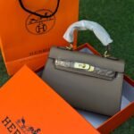 Hermes bag small size( kaki)