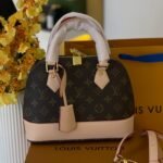 LV bag k (w)